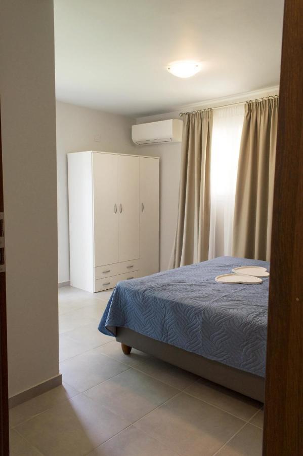 Stema Seaside Apartments Γούβες Εξωτερικό φωτογραφία